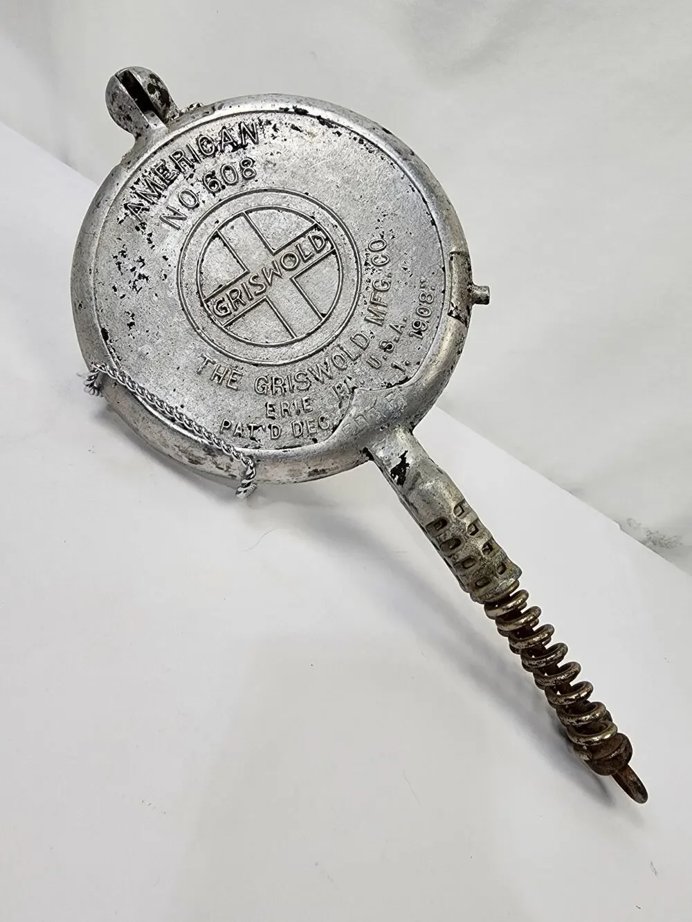 American Griswold No 608 Silver Aluminum Manual Waffle Iron No Base USA